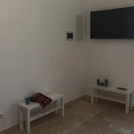 Marina Apartment *